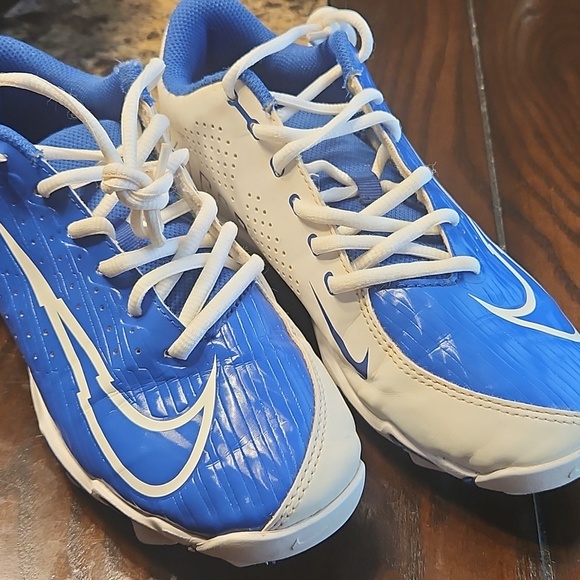 Girls youth baseball shoes - Picture 2 of 7